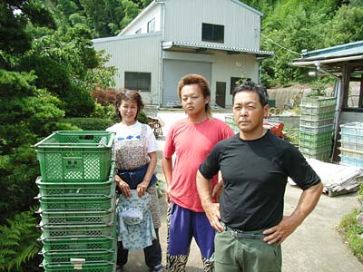 関川　利央・亮子・哲